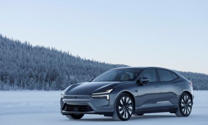 2025 Polestar 4 electric SUV front view, minimalist Scandinavian design in desert setting