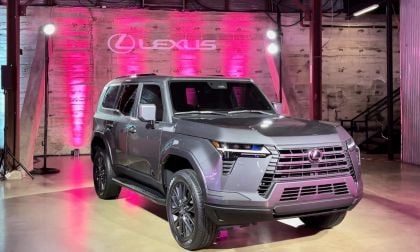 2024 Lexus GX 550 Premium Nebula Gray Pearl front end