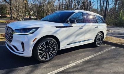 The 2025 Lincoln Aviator Gets a Facelift, New Touchscreen and Hands-Free Driving Tech