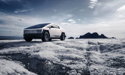 2025 Tesla Cybertruck Front 3-4 Quarters Silver Snow