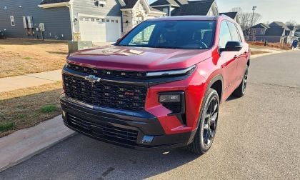 2026 Chevrolet Traverse RS AWD Review, the front and grille