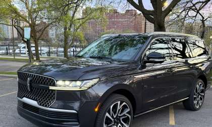 The 2026 Lincoln Navigator Is A Luxury Beast Dominated By Screens
