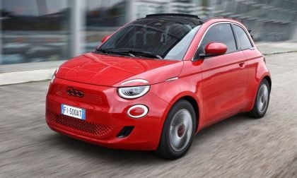 Red Fiat 500e in city
