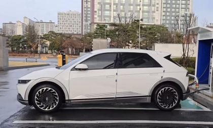 White Hyundai 5 in South Korea