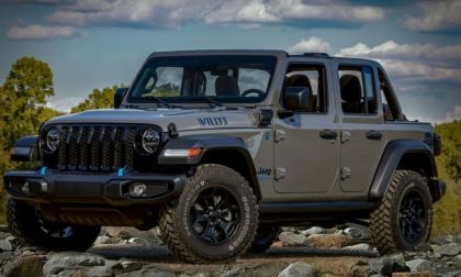 Gray Jeep 4xe plug-in hybrid