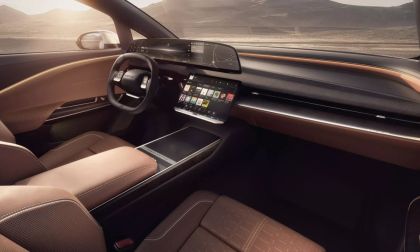 Lucid Gravity front interior and infotainment touchscreen
