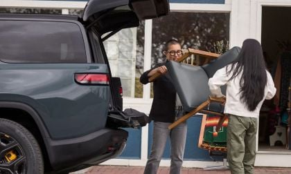 We Are Switching from Tesla to Rivian and Seeking Advice on the R1S Experience Tech Differences Comfort and Whether to Wait for the 2026 Model