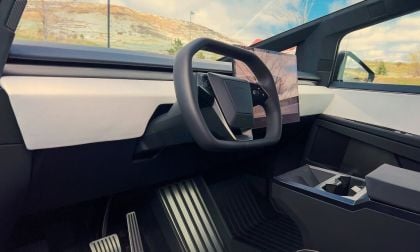 Tesla's No-Knob Look Causes Owner Frustration with Controls