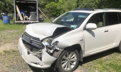 Toyota Highlander Wrecked Front 3_4 Quarters