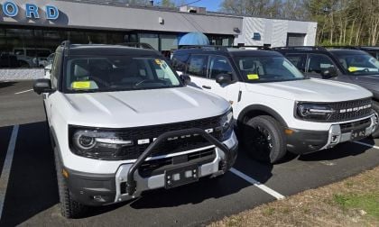 Image shows 2025 Ford Bronco Sport Badlands Sasquatch edition side by side with non-Saquatch taken by John Goreham