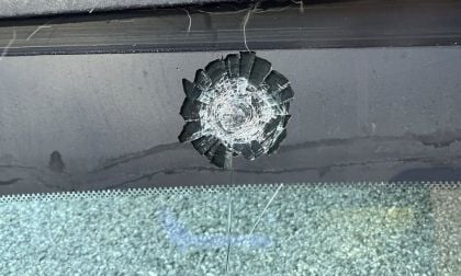 Image of cracked GMC Hummer EV windshield