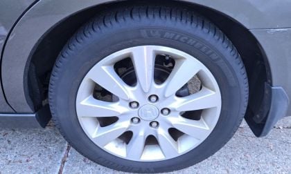 Images of Michelin Defender2 tire by John Goreham.