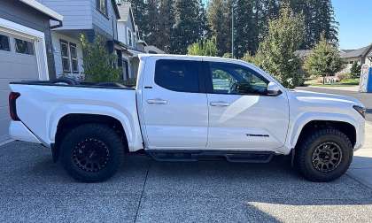 2025 Toyota Tacoma SR5 4x4