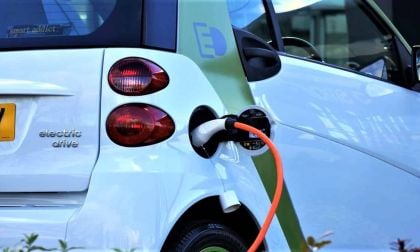 Consumer Reports Alerts EV Shoppers on Discounted EVs