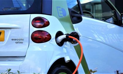Consumer Reports Alerts EV Shoppers on Discounted EVs
