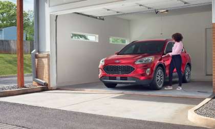 Image of 2023 Escape PHEV courtesy of Ford