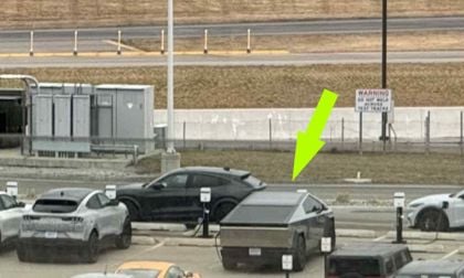 Ford Just Bought a Cybertruck For $250,000 In the Aftermarket and Is Testing It In Detroit. Elon Musk Said This is "Worth It" for Ford