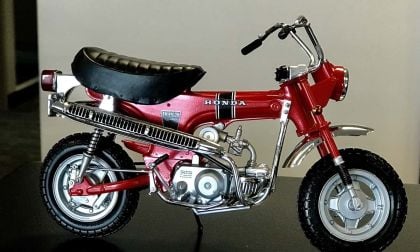Honda 70 Trail Bike scale model. 
