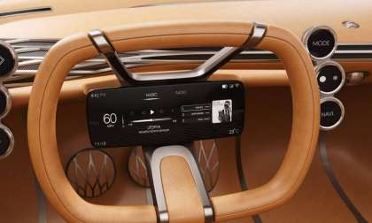Hyundai sreen on a Genesis Steering Wheel