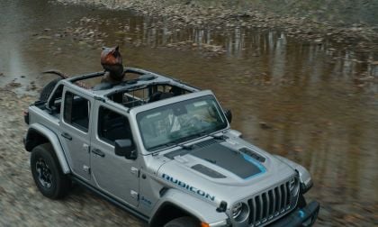 Jeep ads feature 2022 Wrangler 4xe and Jurassic World Dominion