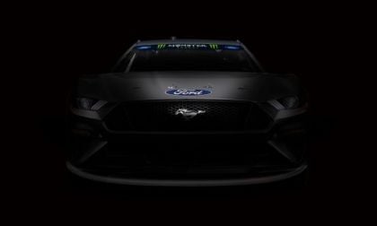 Ford Mustang racing