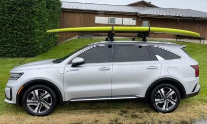 2022 Kia Sorento PHEV with paddle board on roof