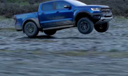 Watch the new Ford Ranger Raptor in pre-production testing. 