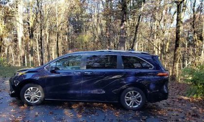 2023 Toyota Sienna image by John Goreham