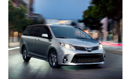 Toyota amps up safety systems in 2018 Sienna van.