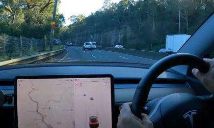 Tesla To Offer Enhanced Auto Pilot As Additional Option to FSD