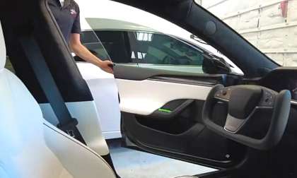 Tesla Model S Plaid's Interior Noise