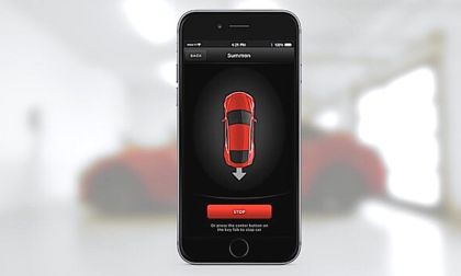 Tesla Reverse Summon and Finding Parking Space