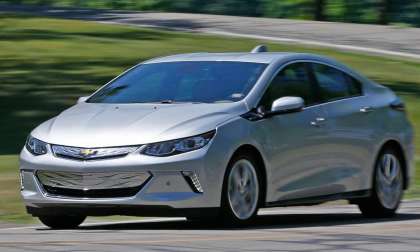 The new Chevy Volt silver color front view
