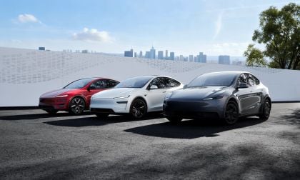 Three Tesla Model Ys on a dealer lot