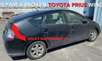 2004 Toyota Prius Missing the rear spoiler 