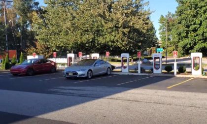 Comparing a Traditional Car to a Tesla