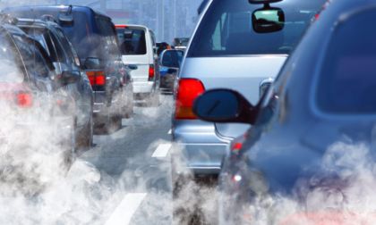 Cars spew exhaust in morning freeway traffic [CREDIT: Lawrence Berkeley Lab]