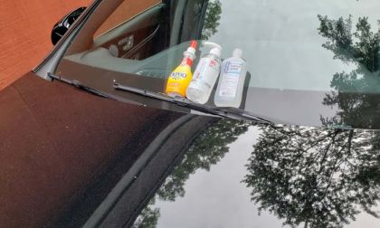 Remove tree sap easily image by John Goreham