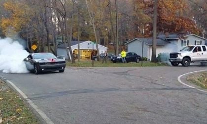 Dodge Challenger vs Ford F-350