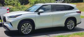 2023 Toyota Highlander Platinum