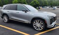 2026 Cadillac Vistiq which I parked when I was shopping groceries for my family and it shows the entire side view