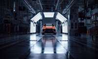 2025 Lamborghini Urus SE - Official Press Images 