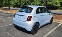 I Just Test-Drove The 2025 Fiat 500e For Sevn Days, Which Despite The Range Regret And Top Dollar Is a Chic City Zing