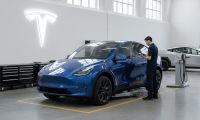 2025 Tesla Model Y c