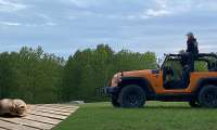 Jeep Wrangler Owner Found Two Mice In His Jeep And Can't Find The Nest