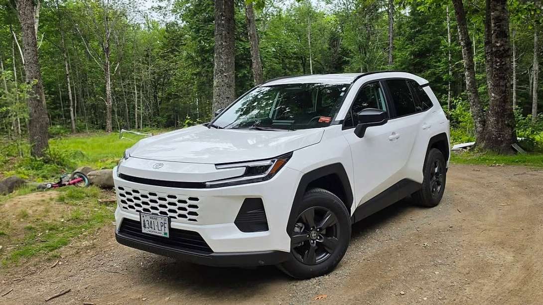 2026 Toyota RAV4 Hybrid, Honda CR-V Hybrid