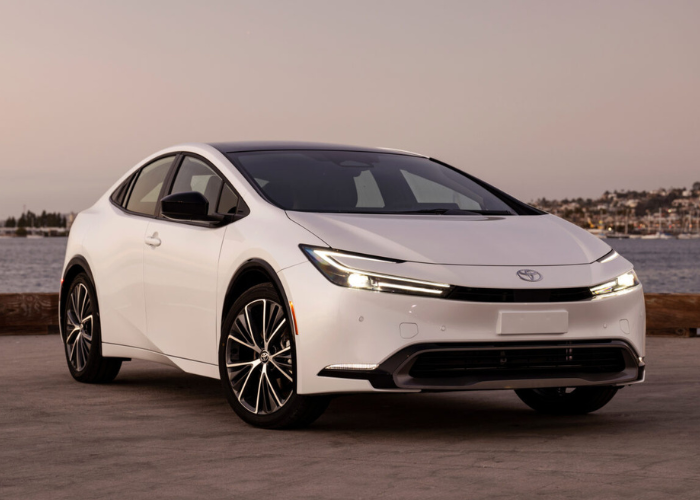 2024 Toyota Prius Windchill Pearl