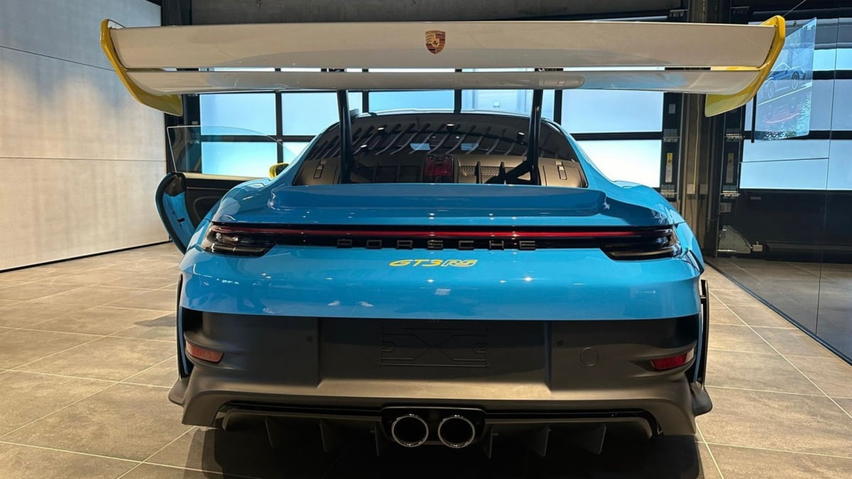 örg Bergmeister's 2024 Porsche 911 GT3 RS was ordered without the Weissach Package in order to mimic the race car's livery